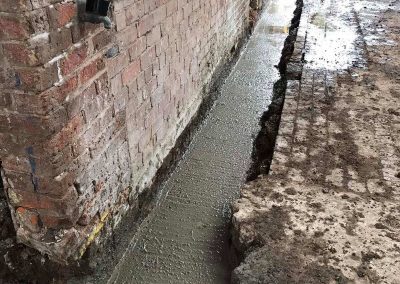 Builders in Ellesmere