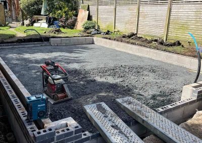Builders in Ellesmere